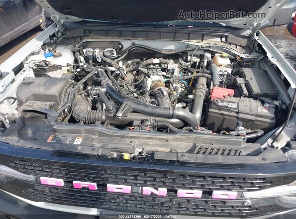1FMEE5DP9PLC11052 2023 FORD BRONCO Gray Вид ззаду