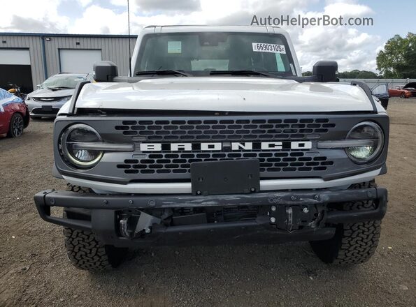 1FMEE9BP8RLB10565 2024 FORD BRONCO White Widok z przodu