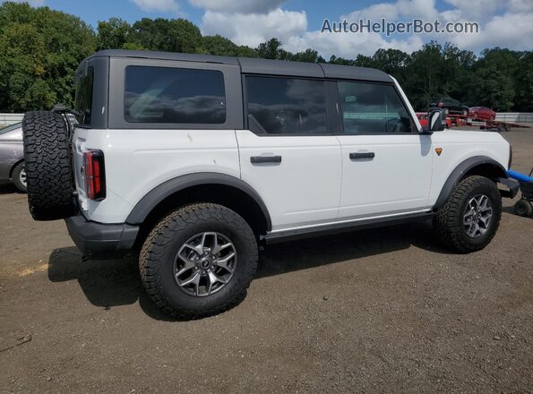1FMEE9BP8RLB10565 2024 FORD BRONCO White Tył prawy