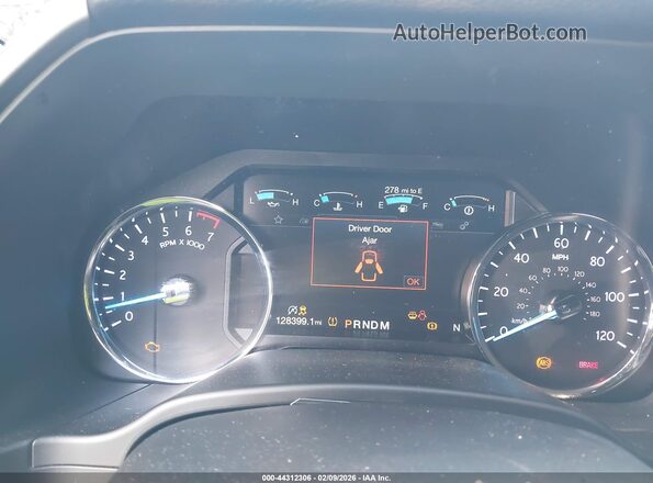 1FMJU1HT3JEA40943 2018 FORD EXPEDITION Silver Հետևի նստատեղերի տեսք