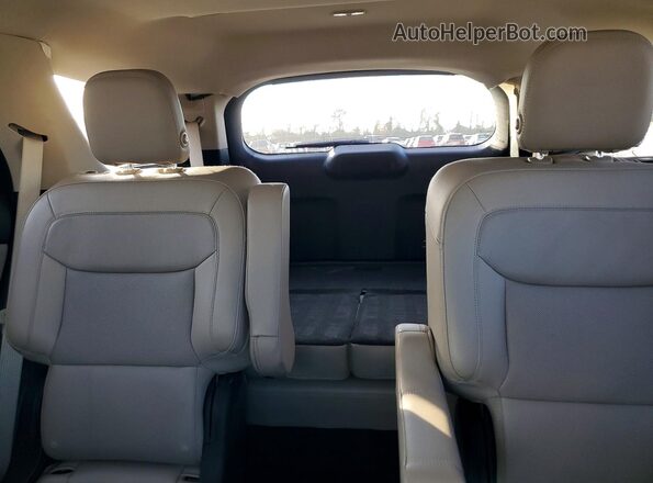 1FMSK7FH9LGB46302 2020 FORD FORD EXPLORER Gray Widok tylnych siedzeń