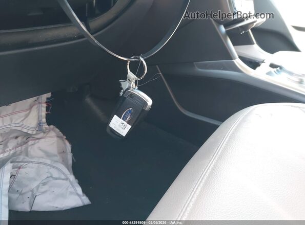 1FMSK8FH5NGA92148 2022 FORD FORD EXPLORER Silver Widok deski rozdzielczej