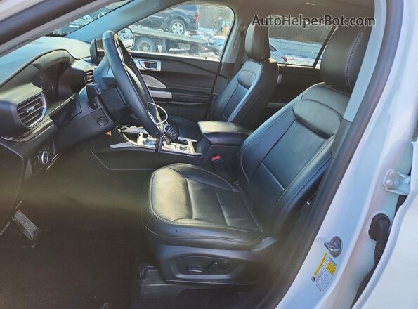 1FMSK8FH6PGC23431 2023 FORD FORD EXPLORER White Front interior view
