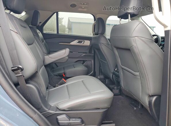 1FMUK7DH9SGC07416 2025 FORD FORD EXPLORER Teal Vista interior trasera