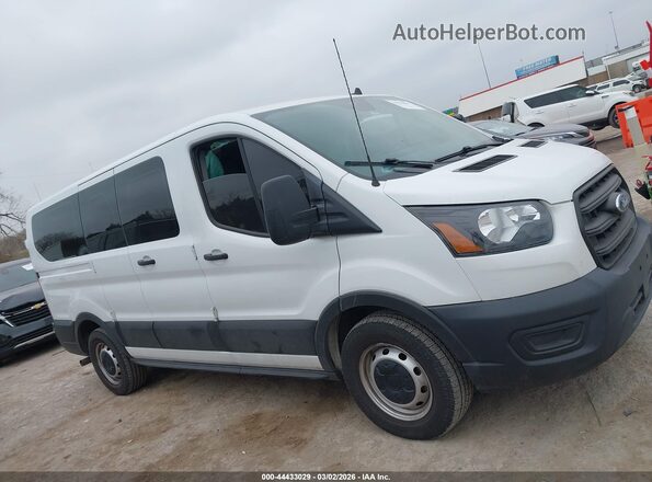 1FMZK1Y88LKB32333 2020 FORD PASSENGER Белый Вид задней части салона