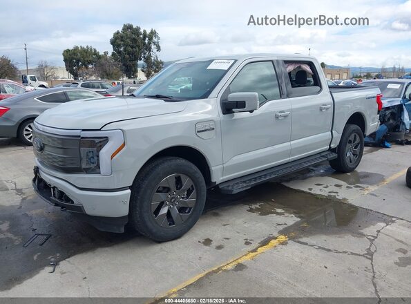 1FT6W1EV7PWG52883 2023 FORD F-150 LIGHTNING Серый Передняя левая четверть