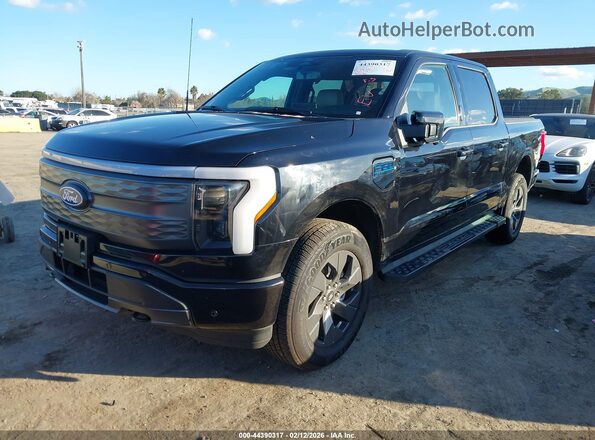 1FT6W5L72SWG01151 2025 FORD F-150 LIGHTNING Black Առջևի ձախ երեք քառորդ տեսարան