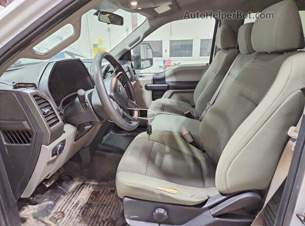 1FT7W2B64KEG24061 2019 FORD F250 White Vista interior delantera