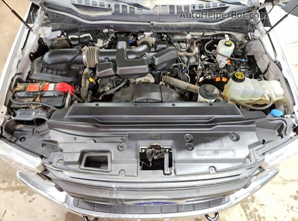 1FT7W2B64KEG24061 2019 FORD F250 White Vista interior trasera