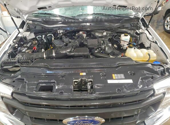 1FT7W2B66NEF11958 2022 FORD F250 White Սալոնի հետևի տեսք