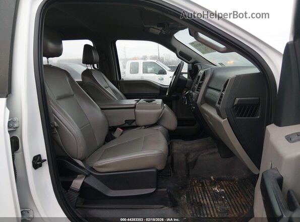 1FT7W2B6XKEC69848 2019 FORD F-250 White Widok wnętrza z przodu