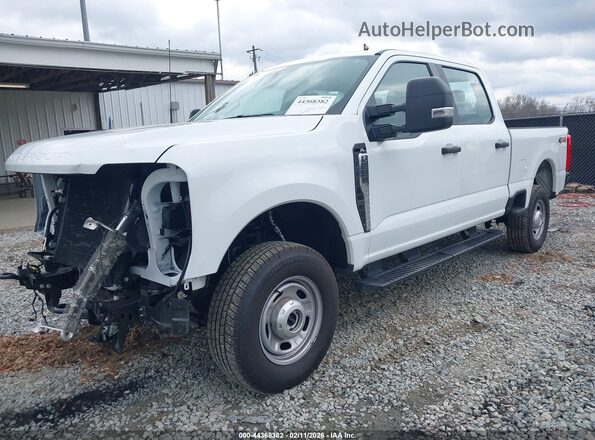 1FT7W2BA4TEC72170 2026 FORD F-250 White Vista tres cuartos delantera izquierda