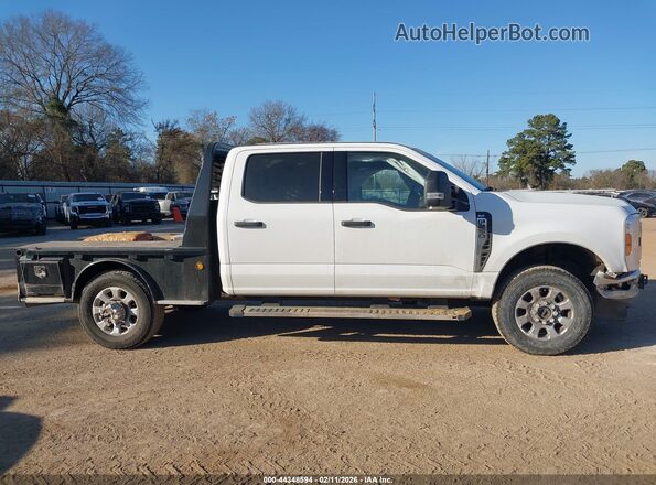 1FT7W2BN6REF94434 2024 FORD F-250 White Rear interior view