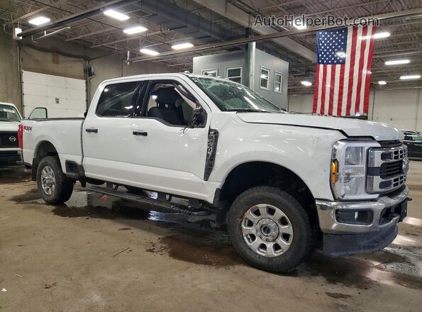1FT7W2BN7PEE08932 2023 FORD F250 White Delantero derecho