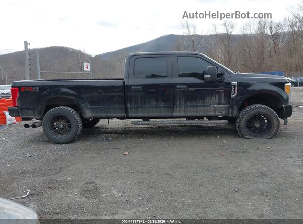 1FT7W2BT0HEF27194 2017 FORD F-250 Black 