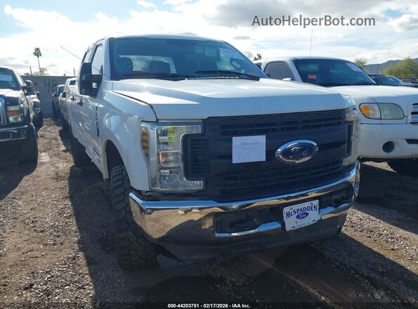 1FT7W2BT2JEB11329 2018 FORD F-250 White Вид панелі приладів