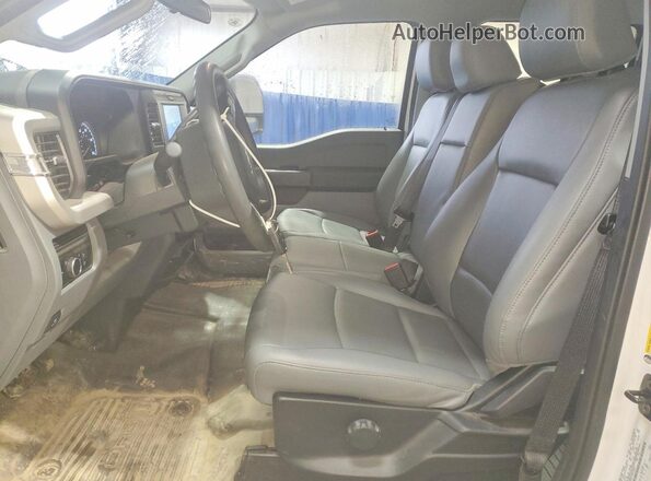 1FT7W2BT3TEC72033 2026 FORD F250 White Widok wnętrza z przodu