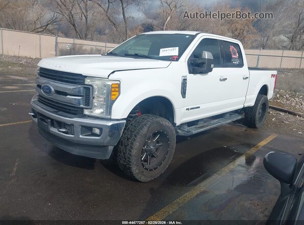 1FT7W2BT4HED79129 2017 FORD F-250 White Передня ліва чверть