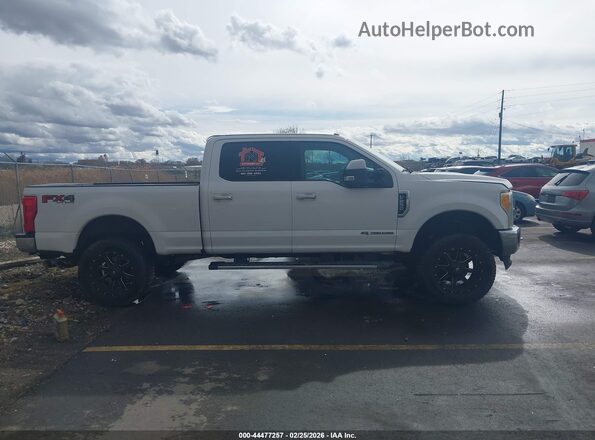 1FT7W2BT4HED79129 2017 FORD F-250 White Вид задньої частини салону