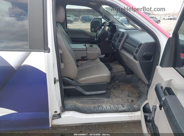 1FT7X2AT1KEG02880 2019 FORD F-250 White 