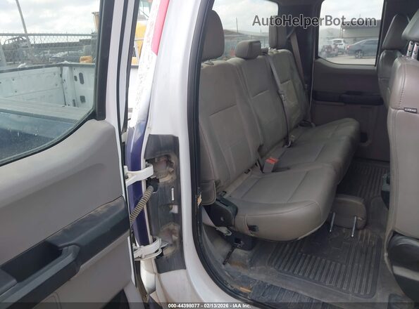 1FT7X2AT1KEG02880 2019 FORD F-250 White 