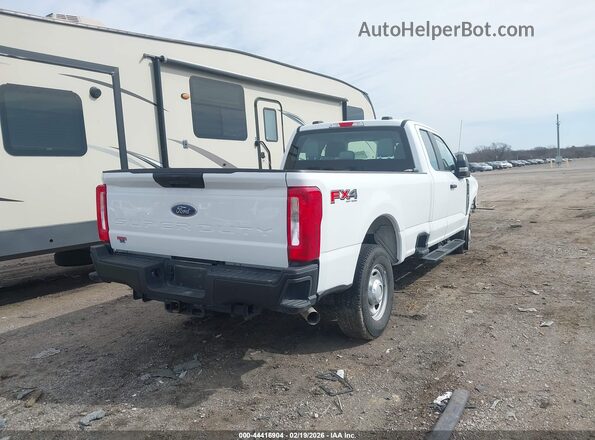 1FT7X2BA4REC83515 2024 FORD F-250 White Հետևի աջ