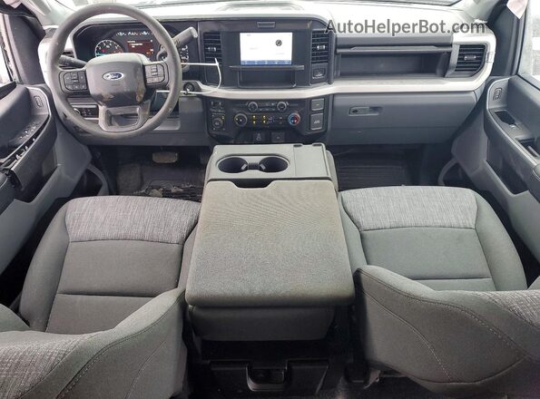 1FT7X2BN2TEC95074 2026 FORD F250 Gray Առջևի վահանակի տեսք