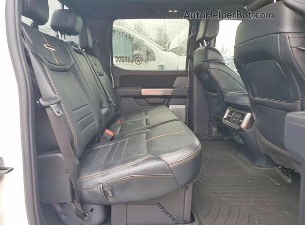 1FT8W4DM1RED21566 2024 FORD F450 White Vista de los asientos traseros