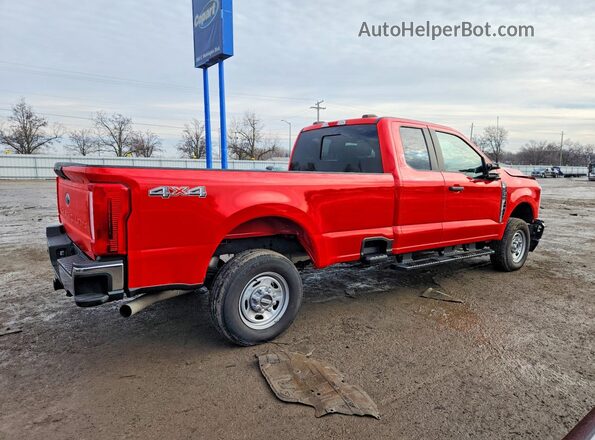 1FT8X2BA3PEC01825 2023 FORD F250 Red Trasero derecho