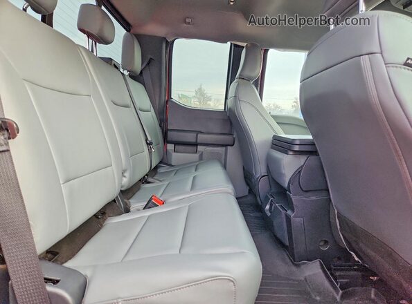 1FT8X2BA3PEC01825 2023 FORD F250 Red Vista de los asientos traseros