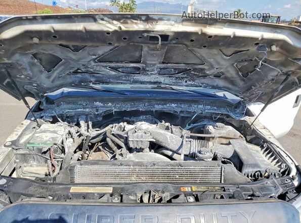 1FTBF2A66GEB53002 2016 FORD F250 White Rear interior view