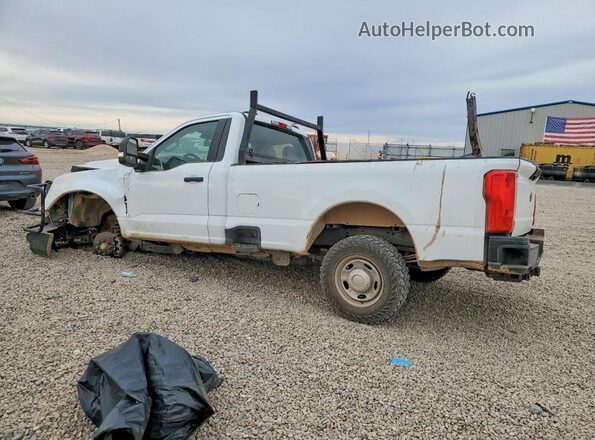 1FTBF2AA6PED40941 2023 FORD F250 White Trasero izquierdo