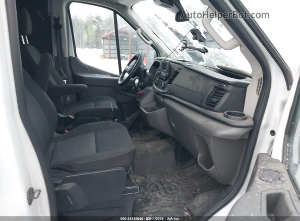1FTBR2C8XPKB18051 2023 FORD TRANSIT-250 White Вид салону спереду