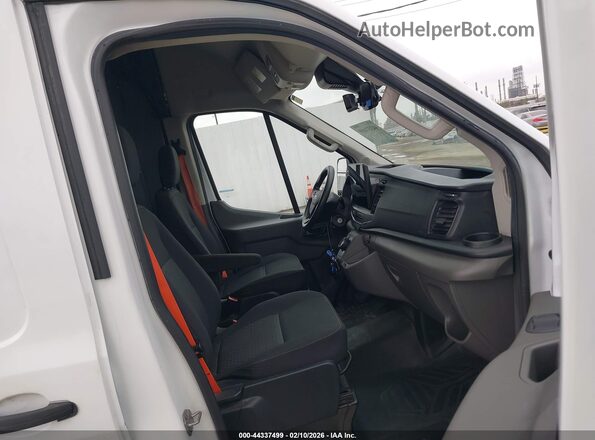 1FTBW3XK7NKA08284 2022 FORD E-TRANSIT-350 CARGO VAN White Front interior view