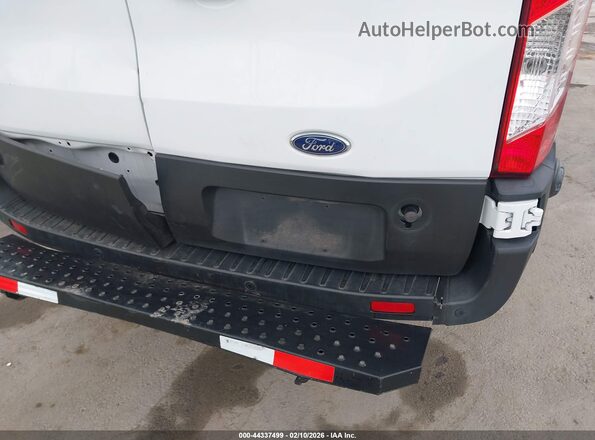1FTBW3XK7NKA08284 2022 FORD E-TRANSIT-350 CARGO VAN White Rear interior view