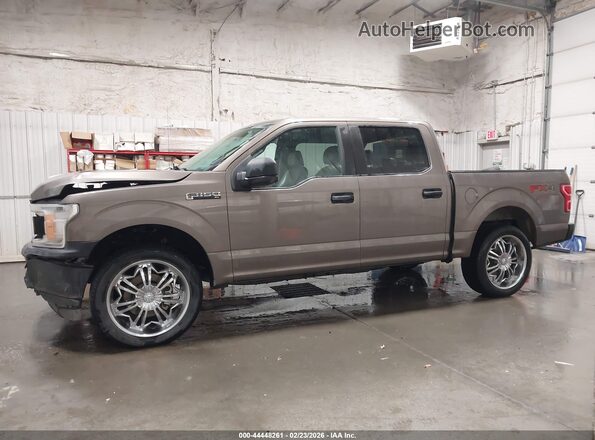 1FTEW1E5XJFD05096 2018 FORD F150 Brown Widok wnętrza 360 stopni