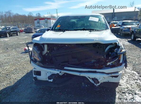 1FTFW2L59RKD95096 2024 FORD F150 White Widok z przodu