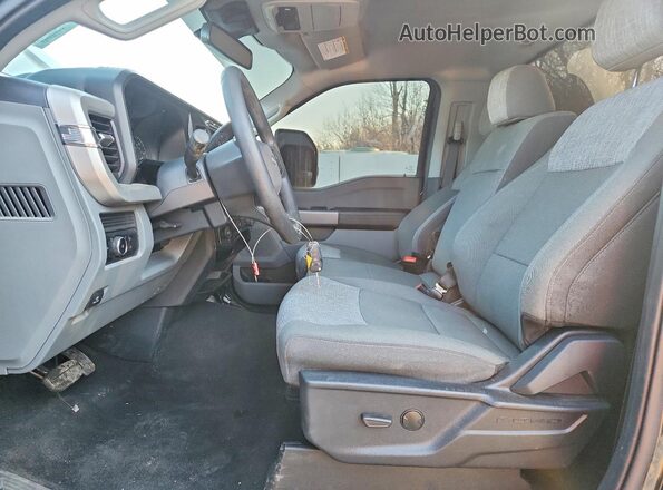 1FTRF4DM8PEC86980 2023 FORD F450 Black Front interior view