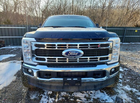 1FTRF4DM8PEC86980 2023 FORD F450 Black Front view