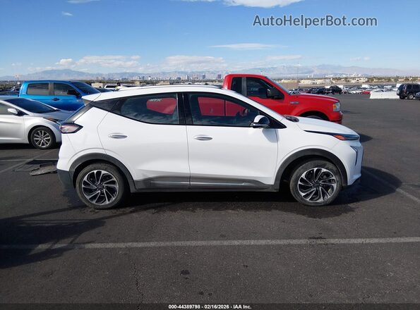 1G1FZ6S01N4124044 2022 CHEVROLET BOLT Белый Вид задней части салона