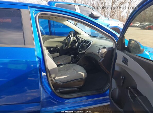 1G1JB5SB4K4148392 2019 CHEVROLET SONIC Blue წინა სალონის ხედი