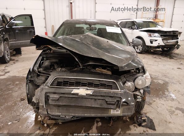 1G1JE5SBXG4135225 2016 CHEVROLET SONIC Gray Vista del cuadro de instrumentos