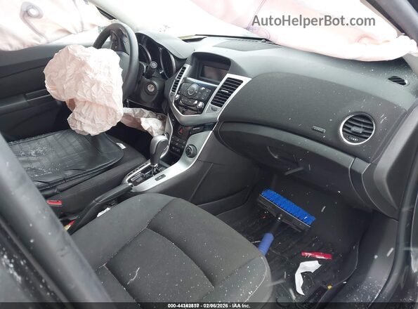 1G1PE5SBXG7133256 2016 CHEVROLET CRUZE Black Widok wnętrza z przodu