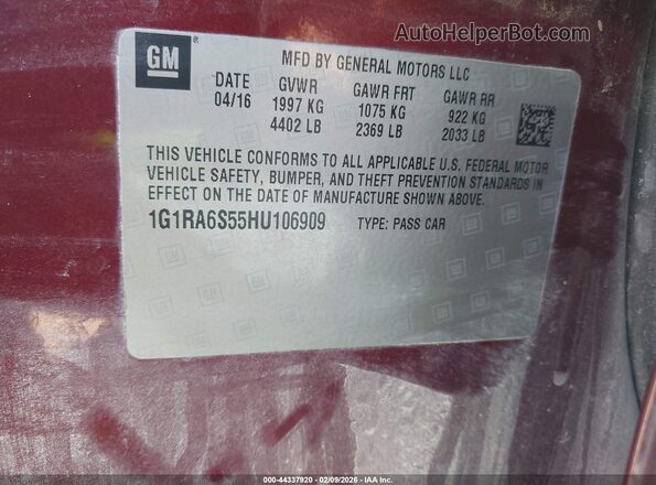 1G1RA6S55HU106909 2017 CHEVROLET VOLT Burgundy Widok komory silnika