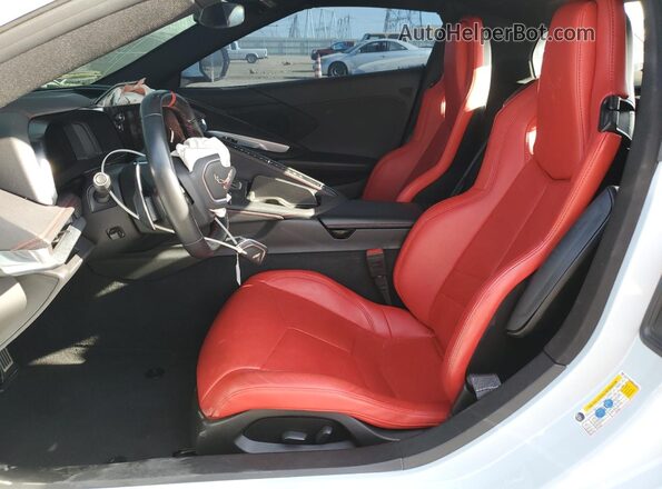 1G1YA2D43M5123057 2021 CHEVROLET CORVETTE Серый Вид салона спереди