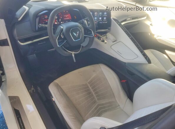 1G1YB3D43M5113955 2021 CHEVROLET CORVETTE White Widok deski rozdzielczej