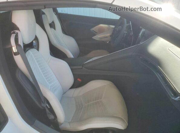 1G1YB3D43M5113955 2021 CHEVROLET CORVETTE White Widok tylnych siedzeń