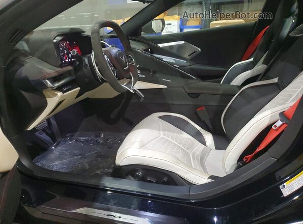 1G1YC3D46P5503045 2023 CHEVROLET CORVETTE Черный Вид салона спереди