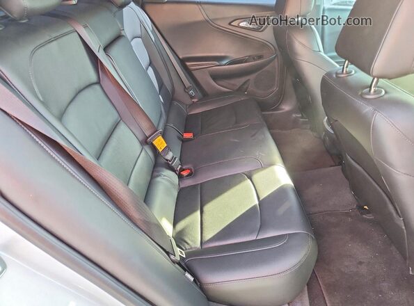 1G1ZD5ST3JF127705 2018 CHEVROLET MALIBU Белый Вид задних сидений