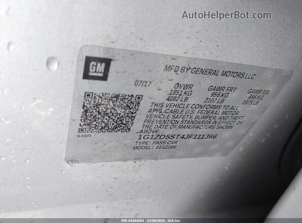 1G1ZD5ST4JF111366 2018 CHEVROLET MALIBU Silver Շարժիչի բաժամունքի տեսք